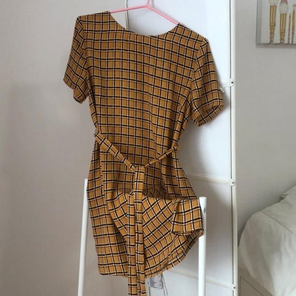 Forever 21 Dresses & Skirts - ✨3/30$✨❤️Host Pick❤️ Plaid Dress